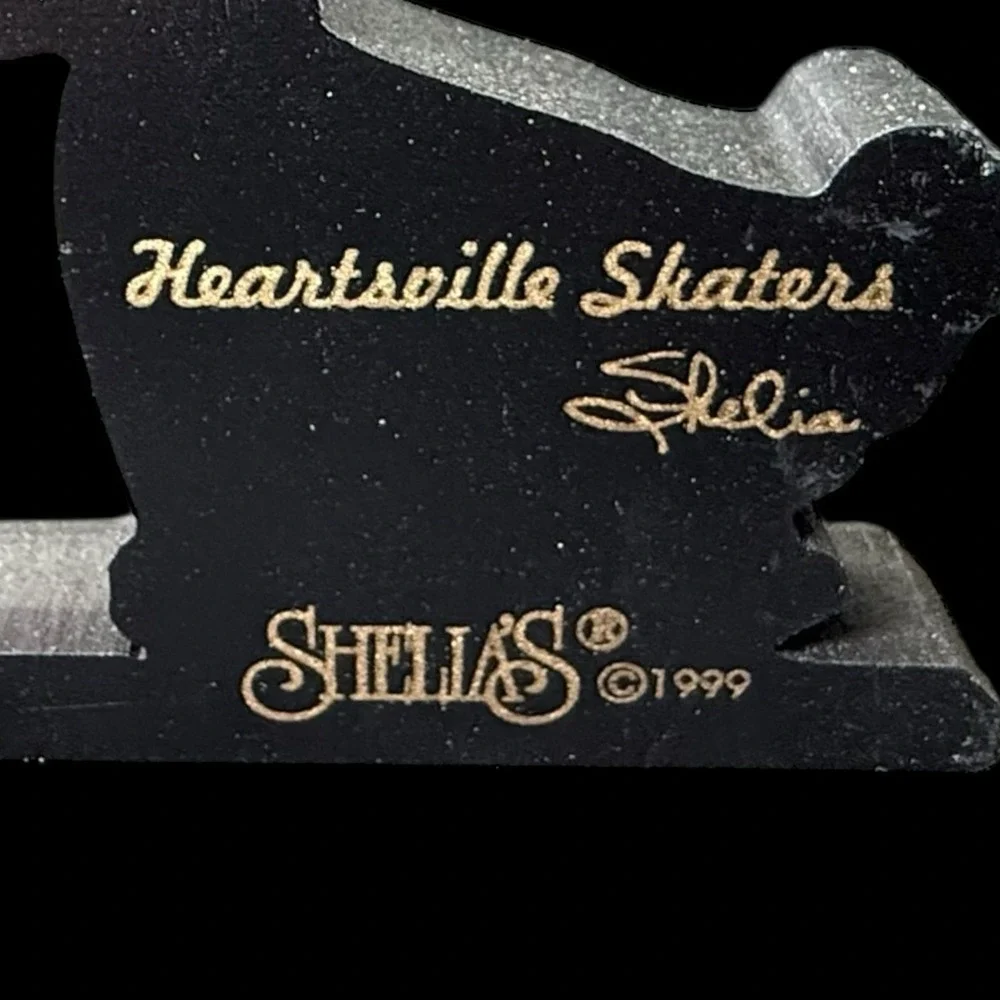 Heartsville Skaters Shelia's Shelf Sitter 1999‎ with box
